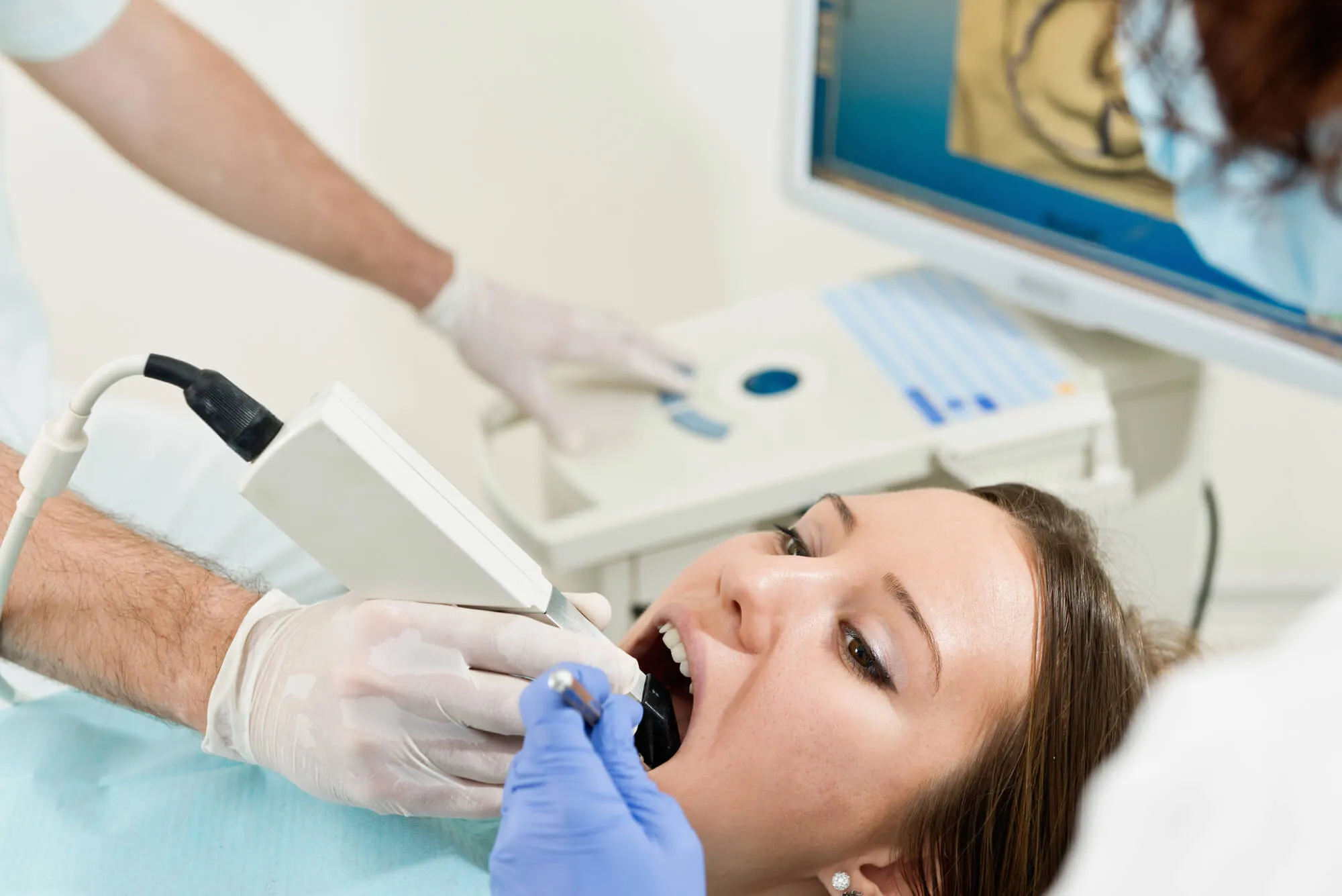 patient getting emergency crowns leesburg va